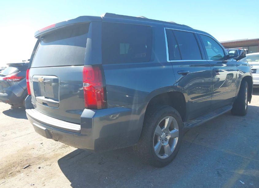 Photo 4 of 2019 Chevrolet Tahoe LS (VIN 1GNSCAKC0KR406735)
