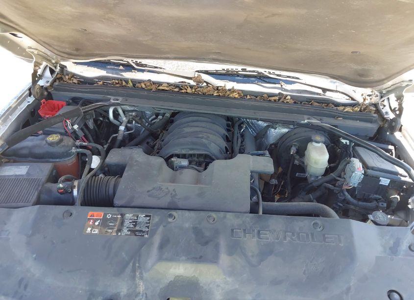 Photo 10 of 2015 Chevrolet Tahoe LS (VIN 1GNSCAKC1FR108250)