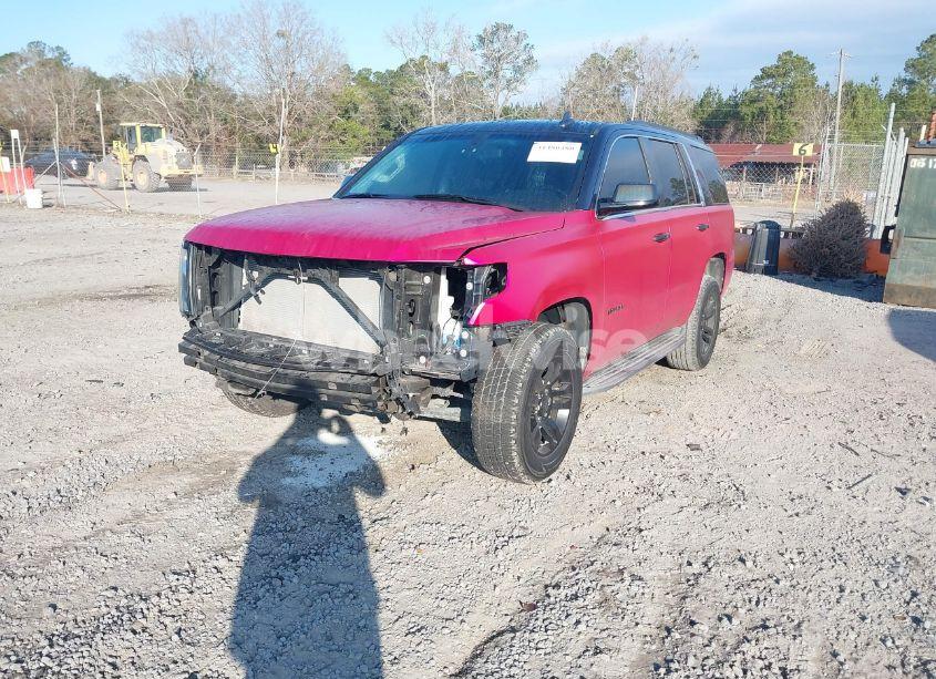 Photo 2 of 2019 Chevrolet Tahoe LS (VIN 1GNSCAKC1KR279168)