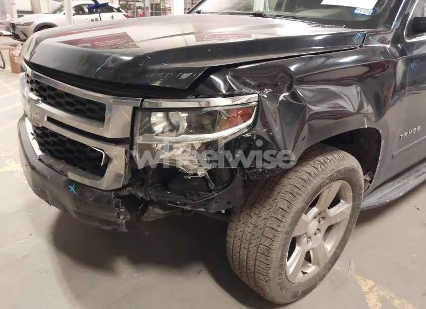 Photo 6 of 2017 Chevrolet Tahoe LS (VIN 1GNSCAKC2HR395732)