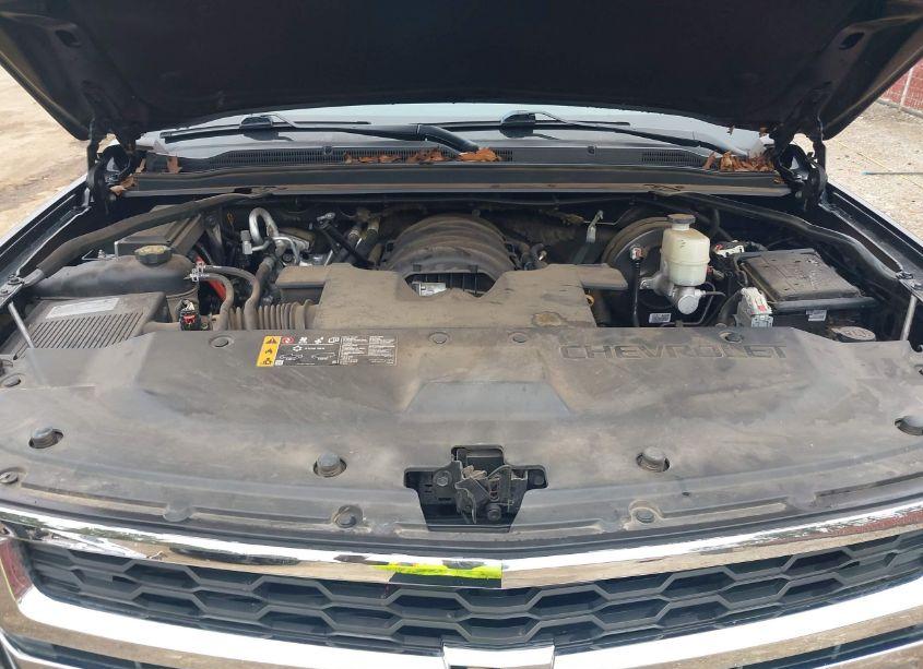 Photo 10 of 2019 Chevrolet Tahoe LS (VIN 1GNSCAKC2KR348403)