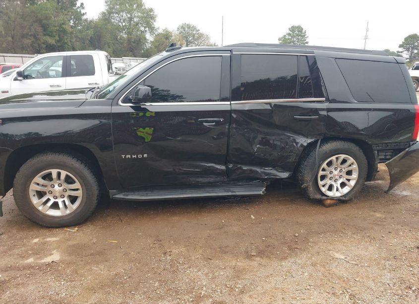 Photo 14 of 2019 Chevrolet Tahoe LS (VIN 1GNSCAKC2KR348403)