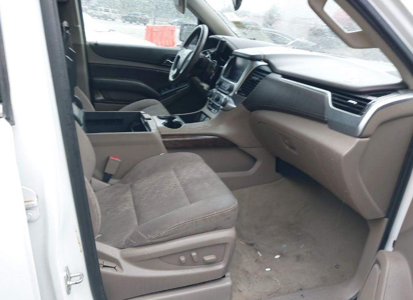 Photo 5 of 2016 Chevrolet Tahoe LS (VIN 1GNSCAKC3GR370823)
