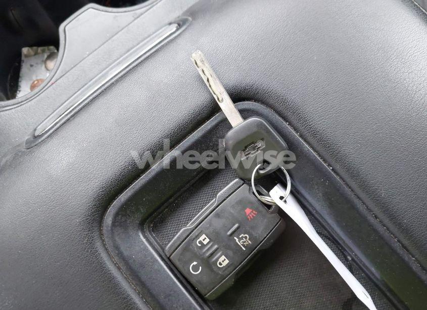 Photo 11 of 2017 Chevrolet Tahoe LS (VIN 1GNSCAKC3HR265961)