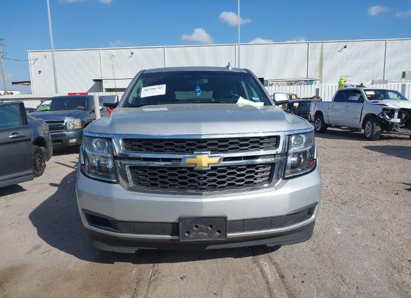 Photo 13 of 2018 Chevrolet Tahoe LS (VIN 1GNSCAKC3JR135944)