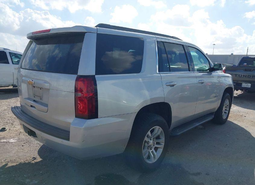 Photo 4 of 2018 Chevrolet Tahoe LS (VIN 1GNSCAKC3JR135944)