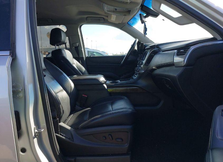 Photo 5 of 2018 Chevrolet Tahoe LS (VIN 1GNSCAKC3JR135944)