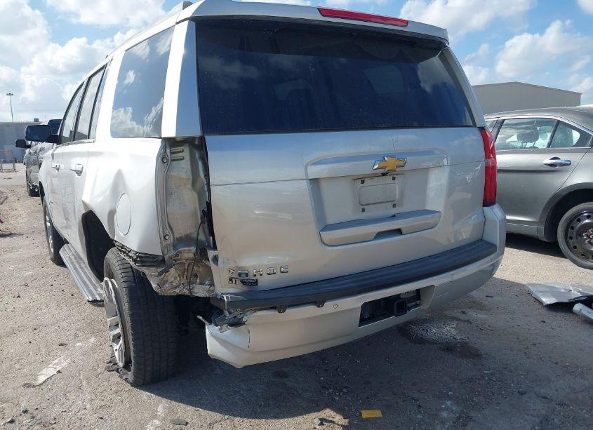 Photo 6 of 2018 Chevrolet Tahoe LS (VIN 1GNSCAKC3JR135944)