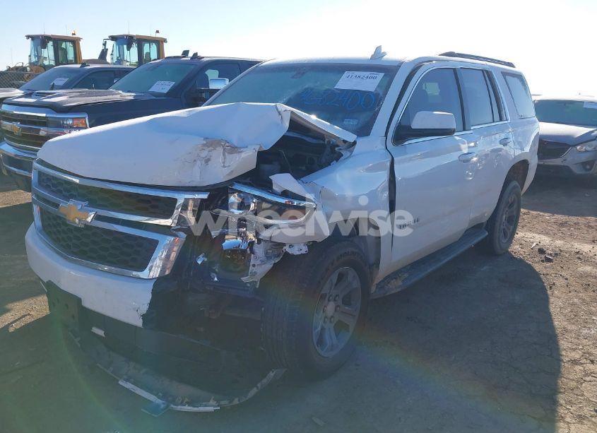 Photo 2 of 2019 Chevrolet Tahoe LS (VIN 1GNSCAKC3KR238217)