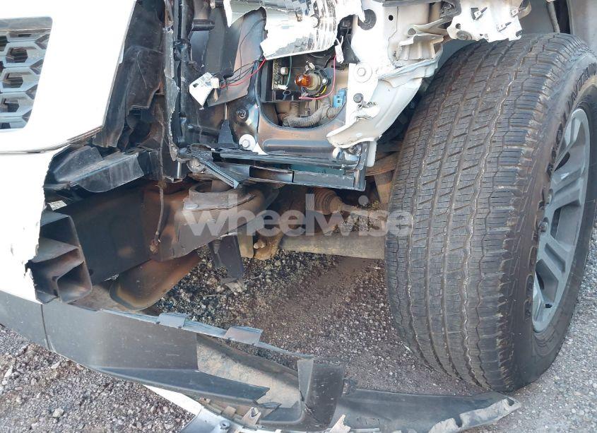 Photo 20 of 2019 Chevrolet Tahoe LS (VIN 1GNSCAKC3KR238217)