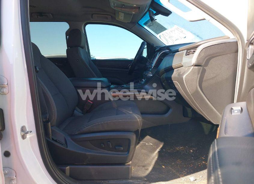 Photo 5 of 2019 Chevrolet Tahoe LS (VIN 1GNSCAKC3KR238217)