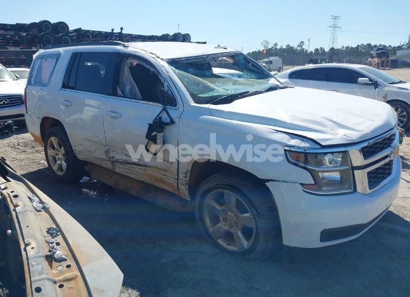 2020 Chevrolet Tahoe 2WD LS (VIN 1GNSCAKC4LR296015) main photo