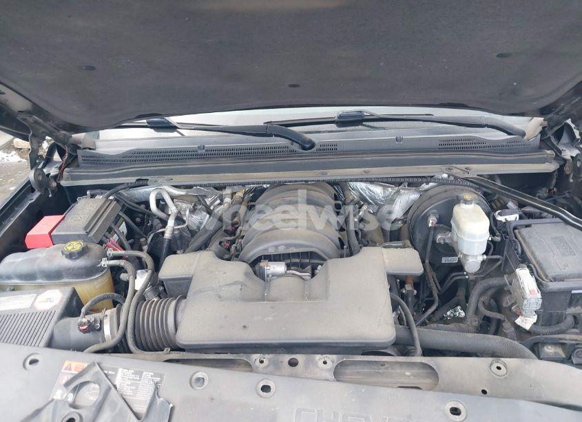 Photo 10 of 2015 Chevrolet Tahoe LS (VIN 1GNSCAKC5FR101933)