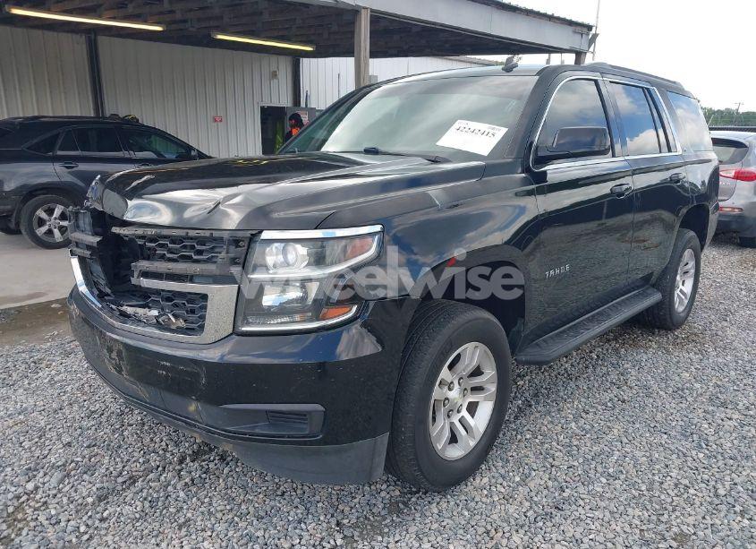 Photo 2 of 2015 Chevrolet Tahoe LS (VIN 1GNSCAKC5FR101933)