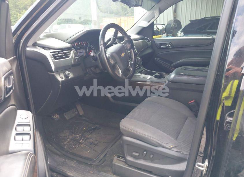 Photo 5 of 2015 Chevrolet Tahoe LS (VIN 1GNSCAKC5FR101933)