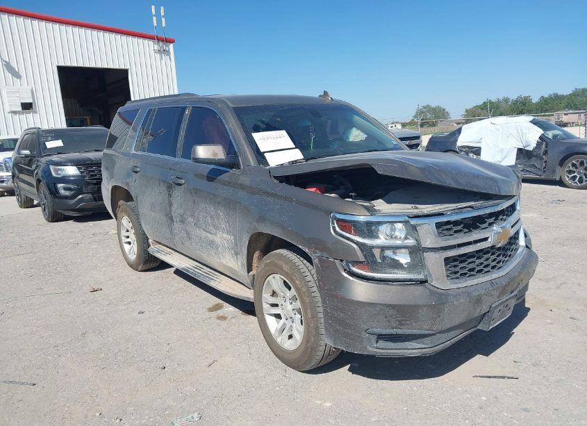 2015 Chevrolet Tahoe LS (VIN 1GNSCAKC5FR632663) main photo