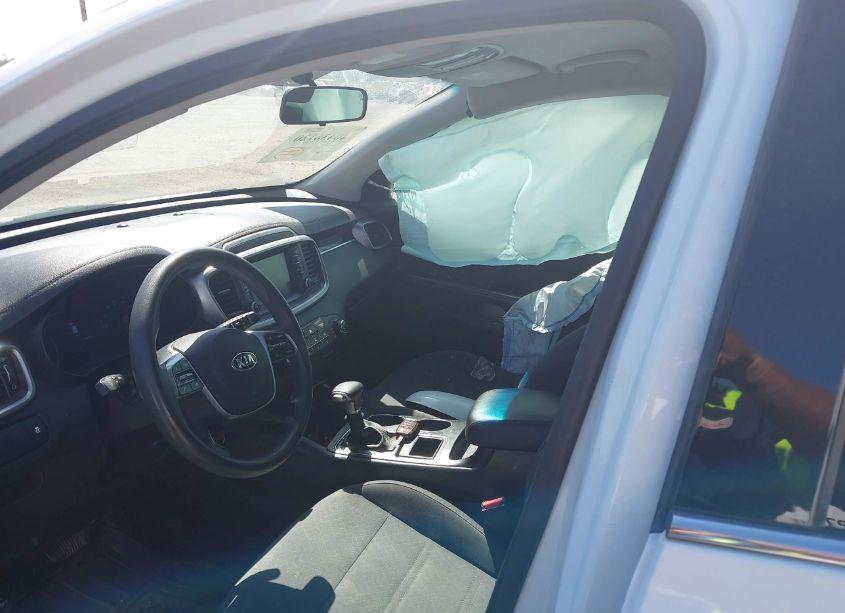 Photo 5 of 2015 Chevrolet Tahoe LS (VIN 1GNSCAKC5FR632663)