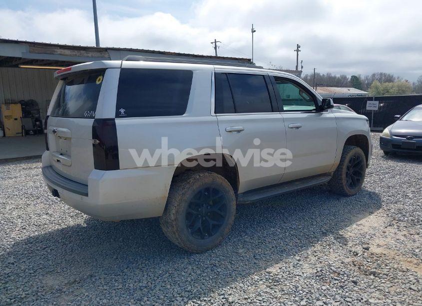 Photo 4 of 2016 Chevrolet Tahoe LS (VIN 1GNSCAKC5GR354722)