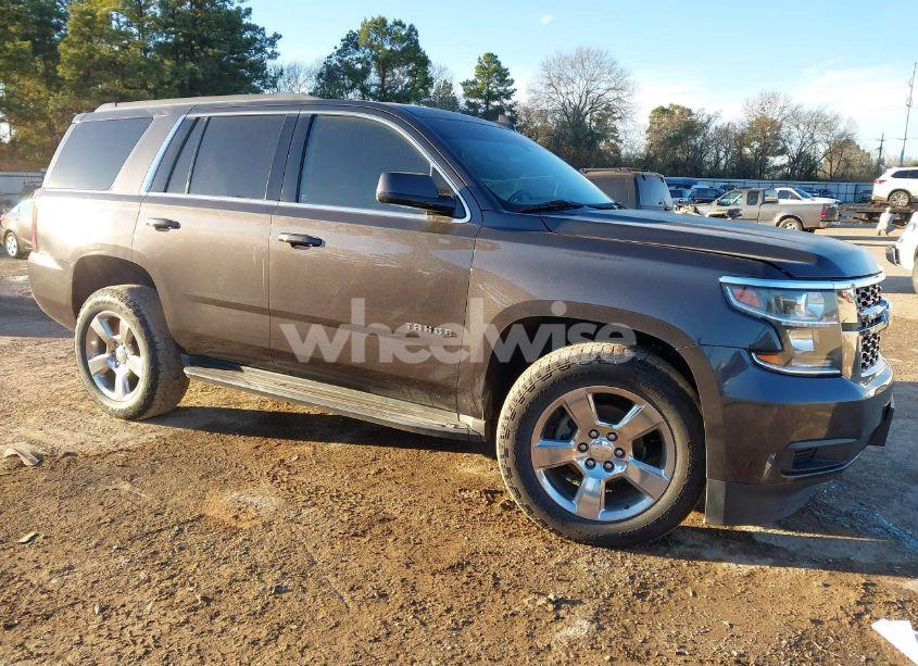 2017 Chevrolet Tahoe LS (VIN 1GNSCAKC6HR130392) main photo