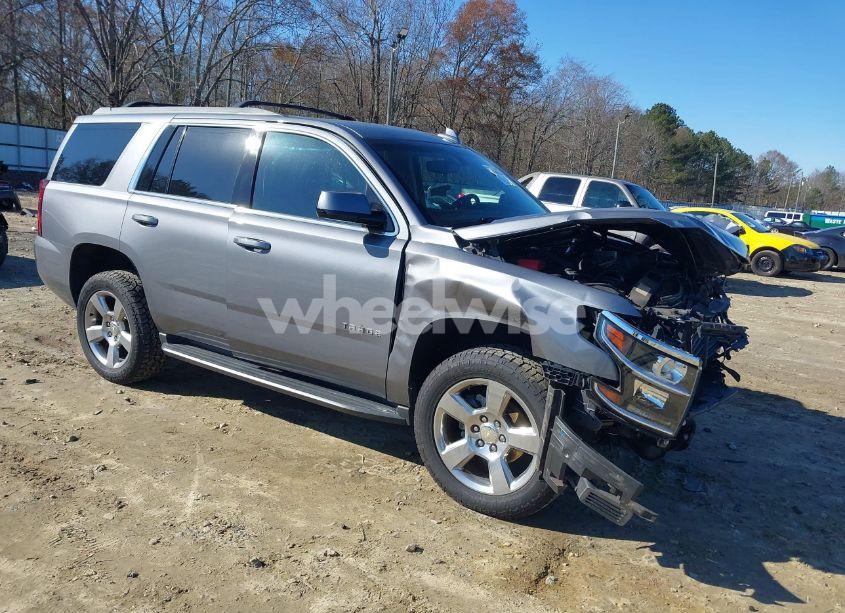 2018 Chevrolet Tahoe LS (VIN 1GNSCAKC6JR331845) main photo