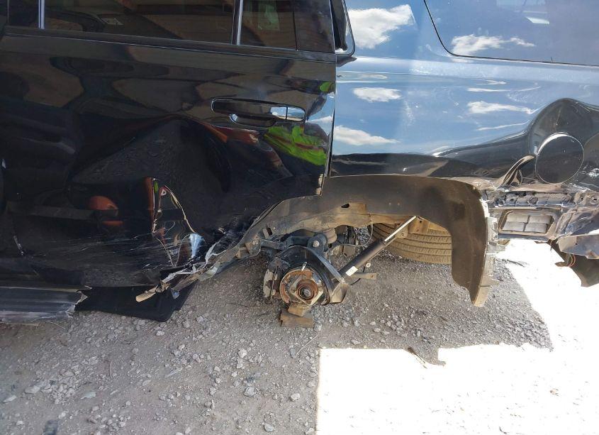 Photo 6 of 2020 Chevrolet Tahoe 2WD LS (VIN 1GNSCAKC6LR137416)