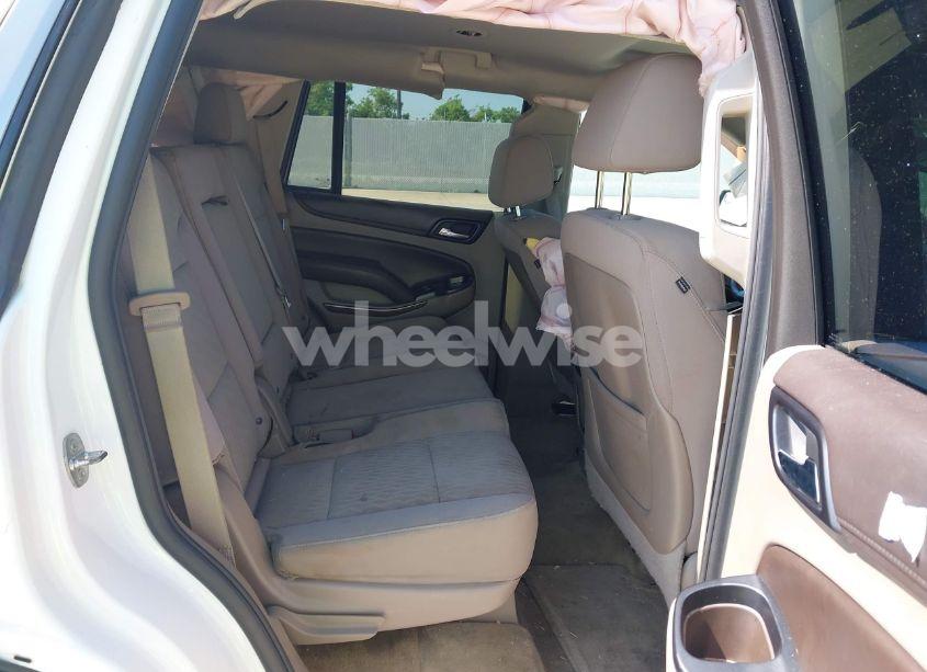 Photo 8 of 2015 Chevrolet Tahoe LS (VIN 1GNSCAKC7FR505378)