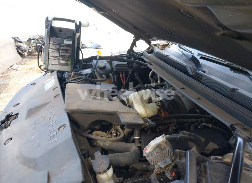 Photo 10 of 2017 Chevrolet Tahoe LS (VIN 1GNSCAKC7HR179715)