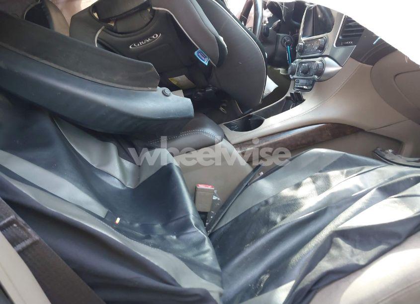 Photo 5 of 2017 Chevrolet Tahoe LS (VIN 1GNSCAKC7HR179715)