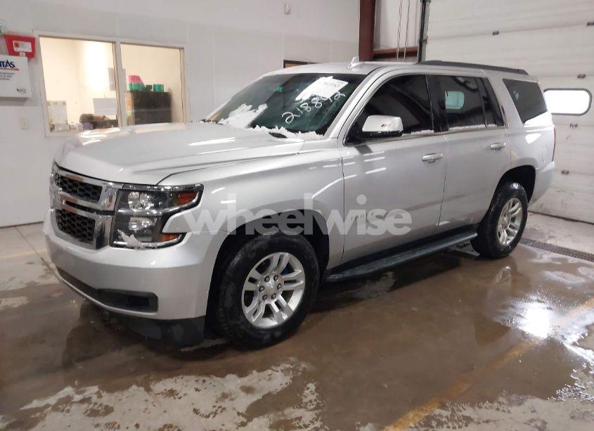 Photo 2 of 2019 Chevrolet Tahoe LS (VIN 1GNSCAKC7KR218892)