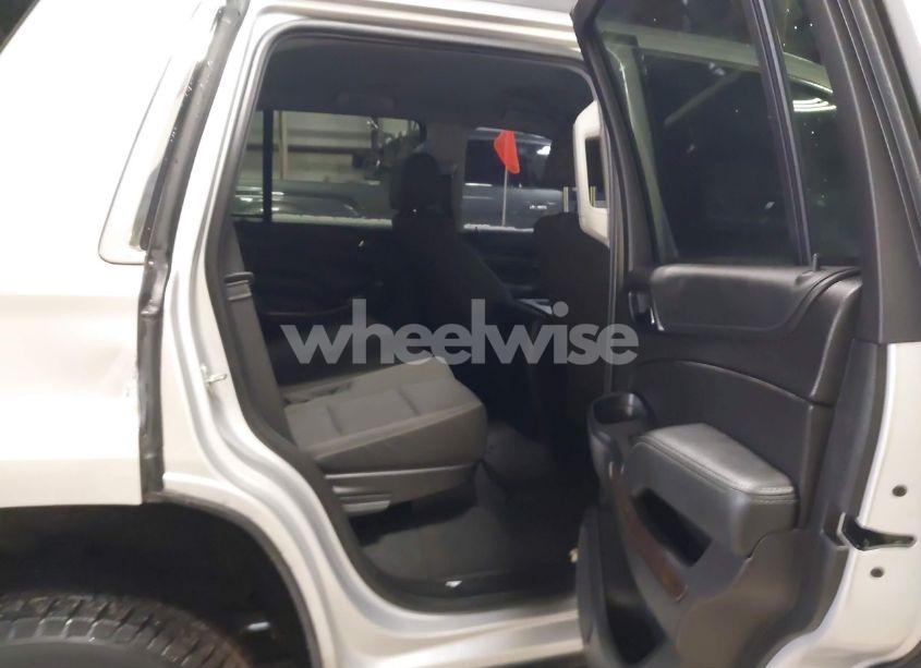 Photo 8 of 2019 Chevrolet Tahoe LS (VIN 1GNSCAKC7KR218892)
