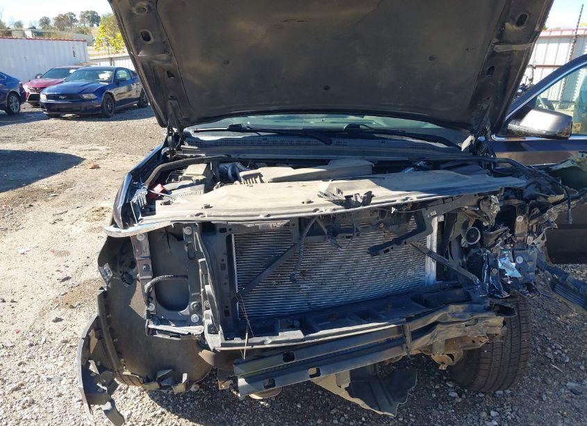 Photo 10 of 2016 Chevrolet Tahoe LS (VIN 1GNSCAKC8GR291793)