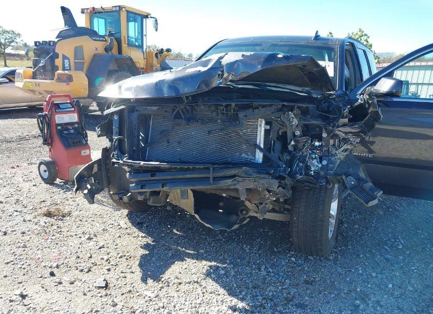 Photo 6 of 2016 Chevrolet Tahoe LS (VIN 1GNSCAKC8GR291793)