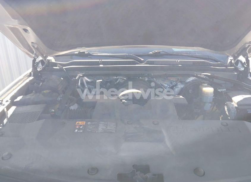 Photo 10 of 2015 Chevrolet Tahoe LS (VIN 1GNSCAKC9FR668310)