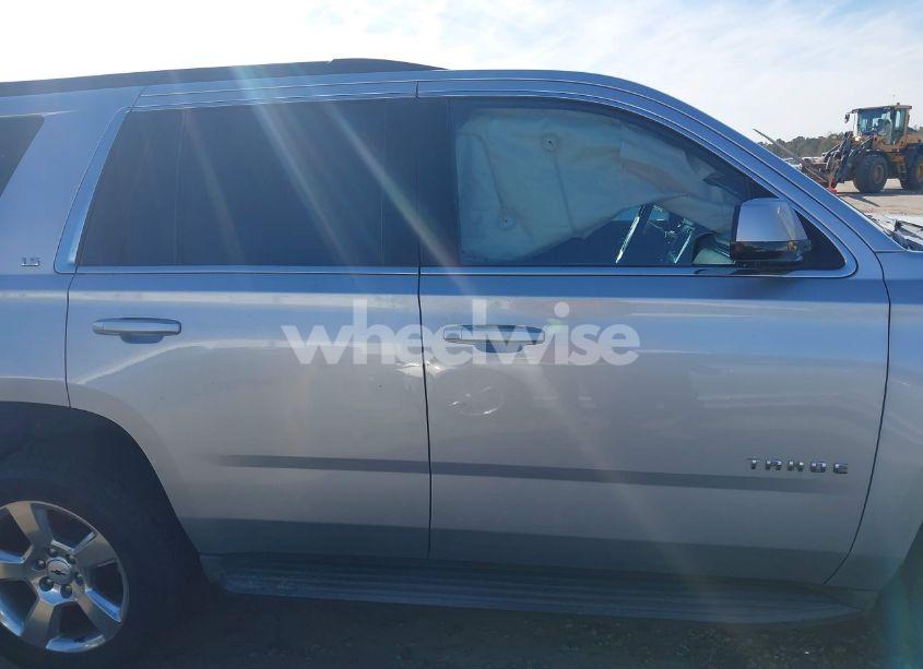 Photo 13 of 2015 Chevrolet Tahoe LS (VIN 1GNSCAKC9FR668310)