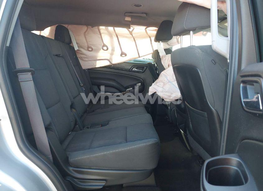 Photo 8 of 2015 Chevrolet Tahoe LS (VIN 1GNSCAKC9FR668310)