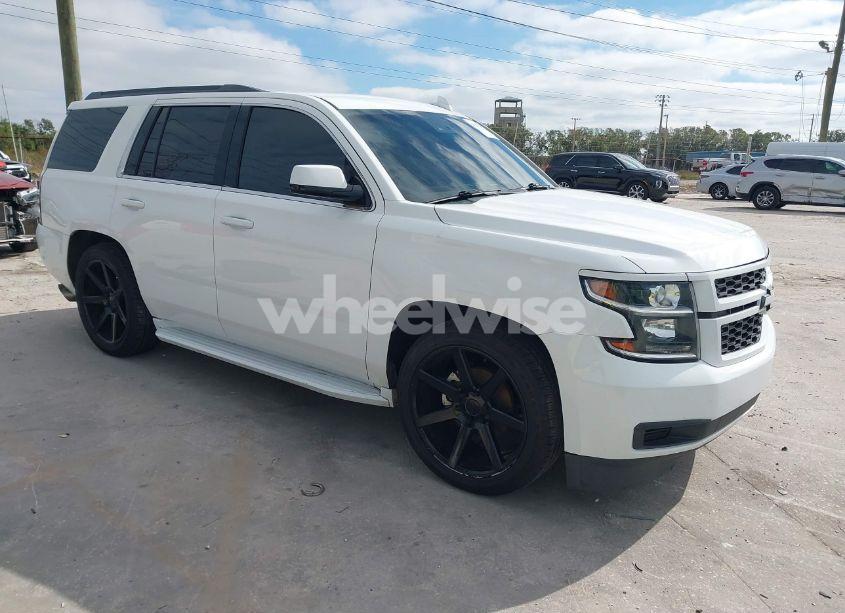 2017 Chevrolet Tahoe LS (VIN 1GNSCAKC9HR281906) main photo
