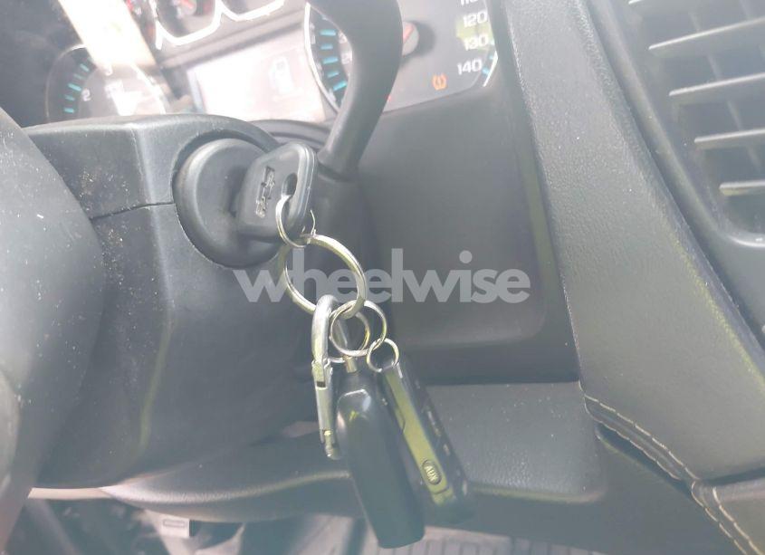 Photo 11 of 2018 Chevrolet Tahoe LS (VIN 1GNSCAKCXJR127730)