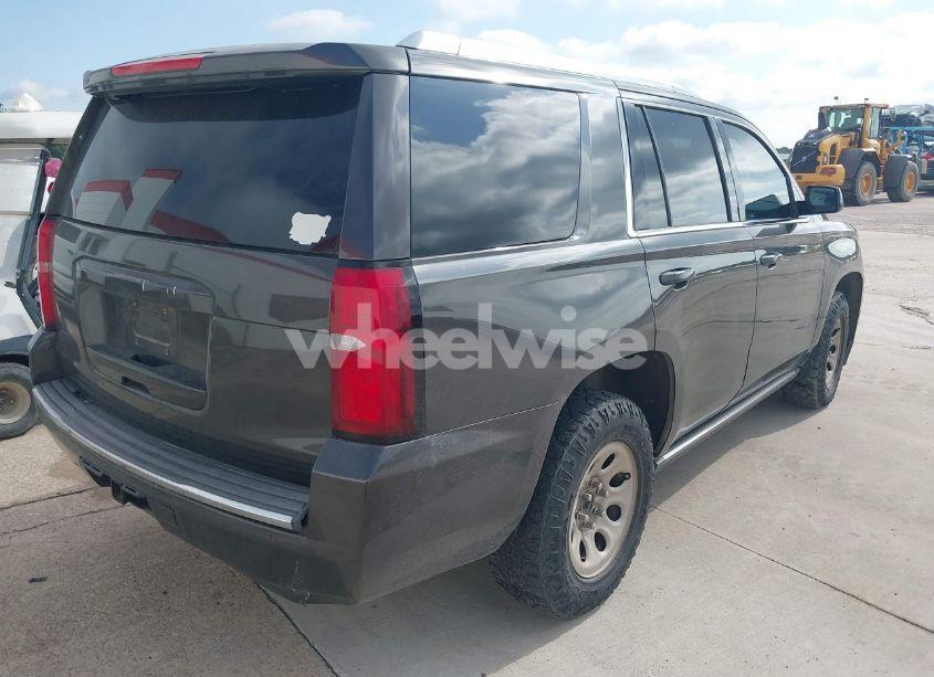 Photo 4 of 2018 Chevrolet Tahoe LS (VIN 1GNSCAKCXJR127730)