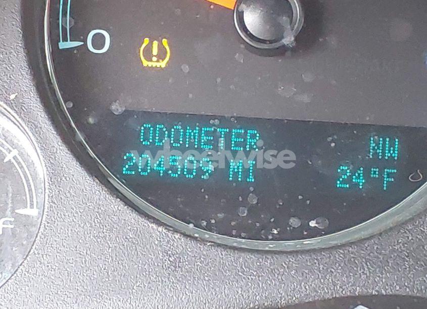 Photo 15 of 2011 Chevrolet Tahoe LT (VIN 1GNSCBE00BR385098)