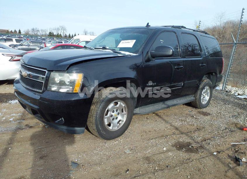 Photo 2 of 2011 Chevrolet Tahoe LT (VIN 1GNSCBE00BR385098)