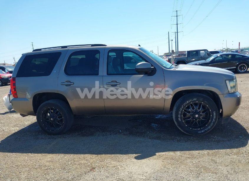 Photo 13 of 2012 Chevrolet Tahoe LT (VIN 1GNSCBE00CR105259)