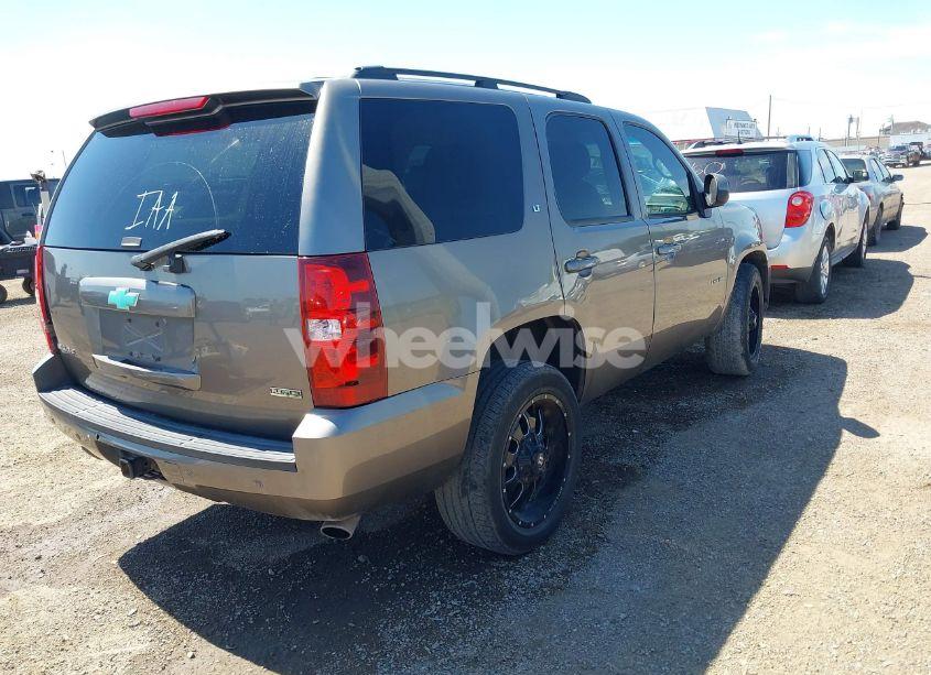 Photo 4 of 2012 Chevrolet Tahoe LT (VIN 1GNSCBE00CR105259)