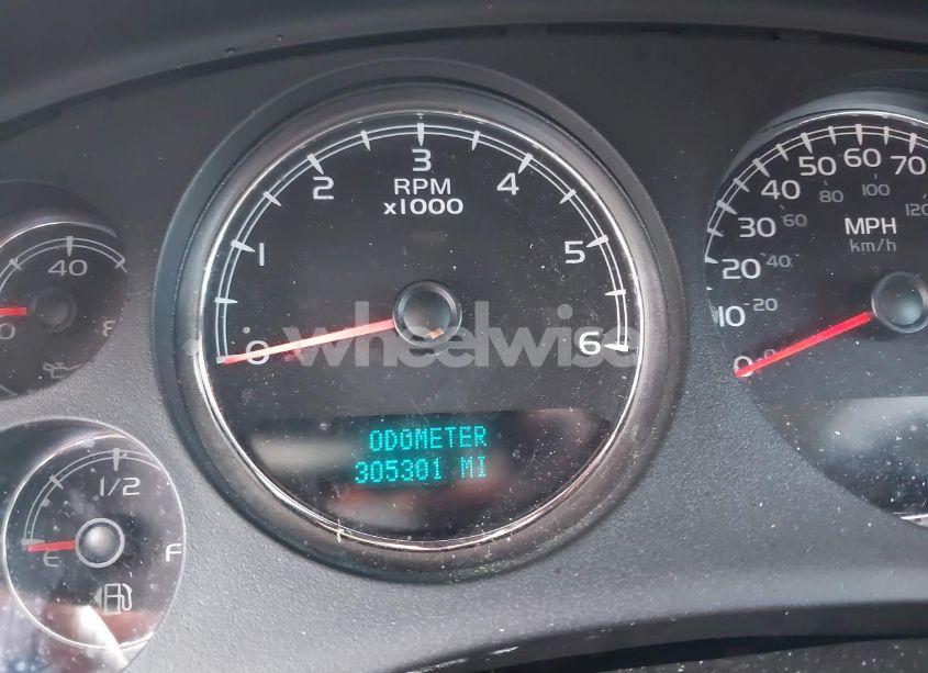 Photo 15 of 2012 Chevrolet Tahoe LT (VIN 1GNSCBE00CR163839)