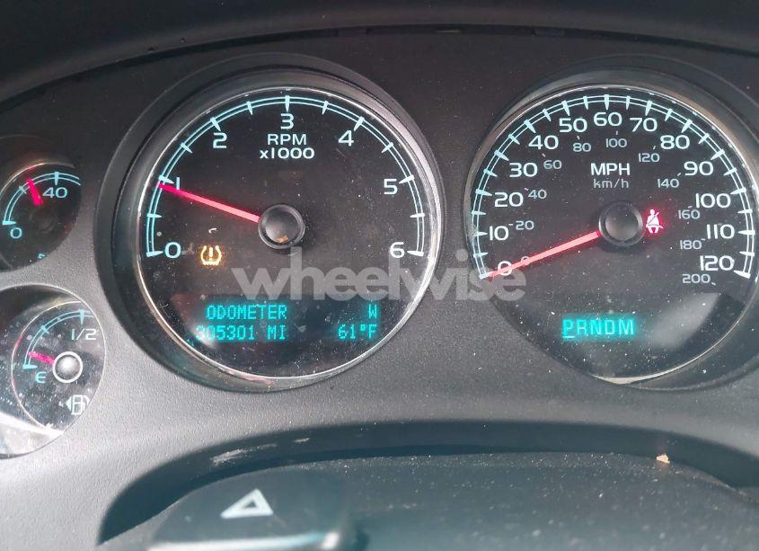 Photo 7 of 2012 Chevrolet Tahoe LT (VIN 1GNSCBE00CR163839)