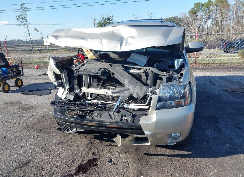 Photo 12 of 2013 Chevrolet Tahoe LT (VIN 1GNSCBE00DR147643)