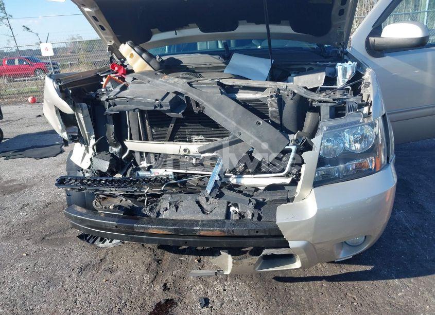 Photo 17 of 2013 Chevrolet Tahoe LT (VIN 1GNSCBE00DR147643)