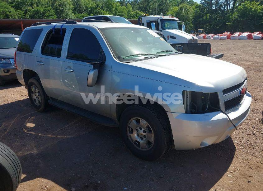 2014 Chevrolet Tahoe LT (VIN 1GNSCBE00ER147899) main photo
