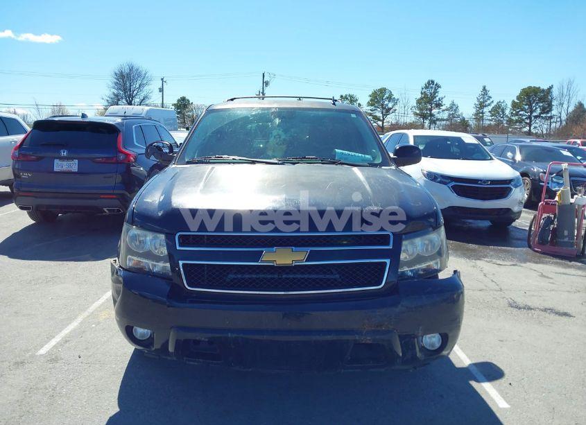 Photo 12 of 2014 Chevrolet Tahoe LT (VIN 1GNSCBE00ER199727)