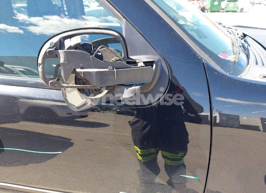 Photo 17 of 2014 Chevrolet Tahoe LT (VIN 1GNSCBE00ER199727)