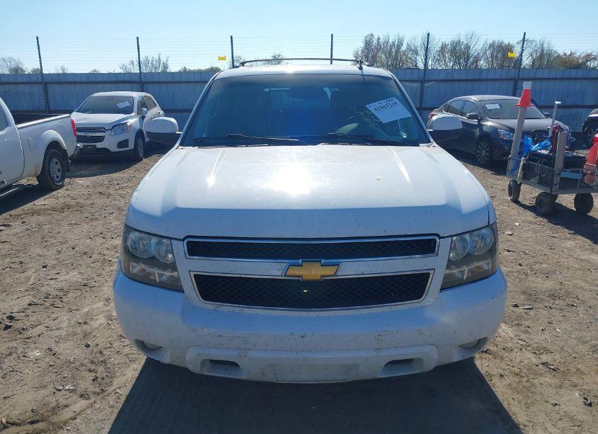 Photo 12 of 2014 Chevrolet Tahoe LT (VIN 1GNSCBE00ER230510)